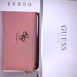 GUESS
Lani Large Zip Around Wallet Wristlet